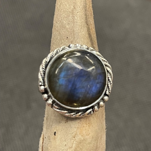 Sterling Silver Labadorite Ring - Picture 3 of 8